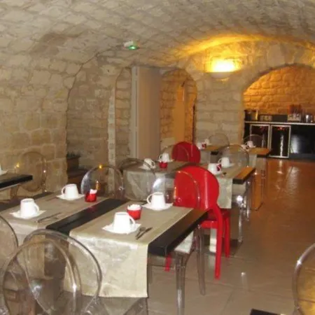 Hotel Margaux Opera Montmartre Paris