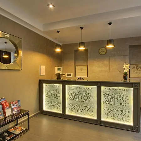 Margaux Opera Montmartre Hotel 3*