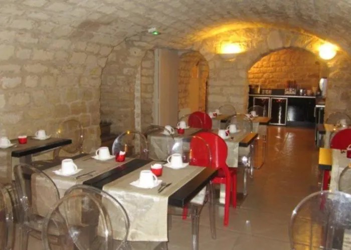 Отель Margaux Opera Montmartre Париж