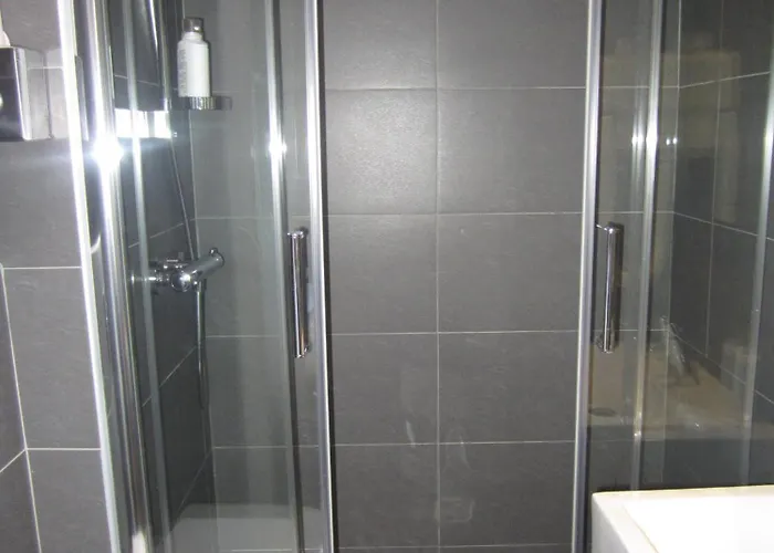 Margaux Opera Montmartre Отель Париж